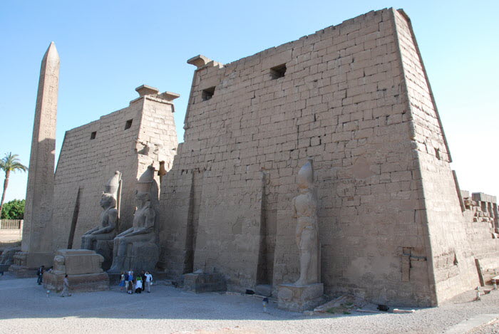 Luxor 2/11
